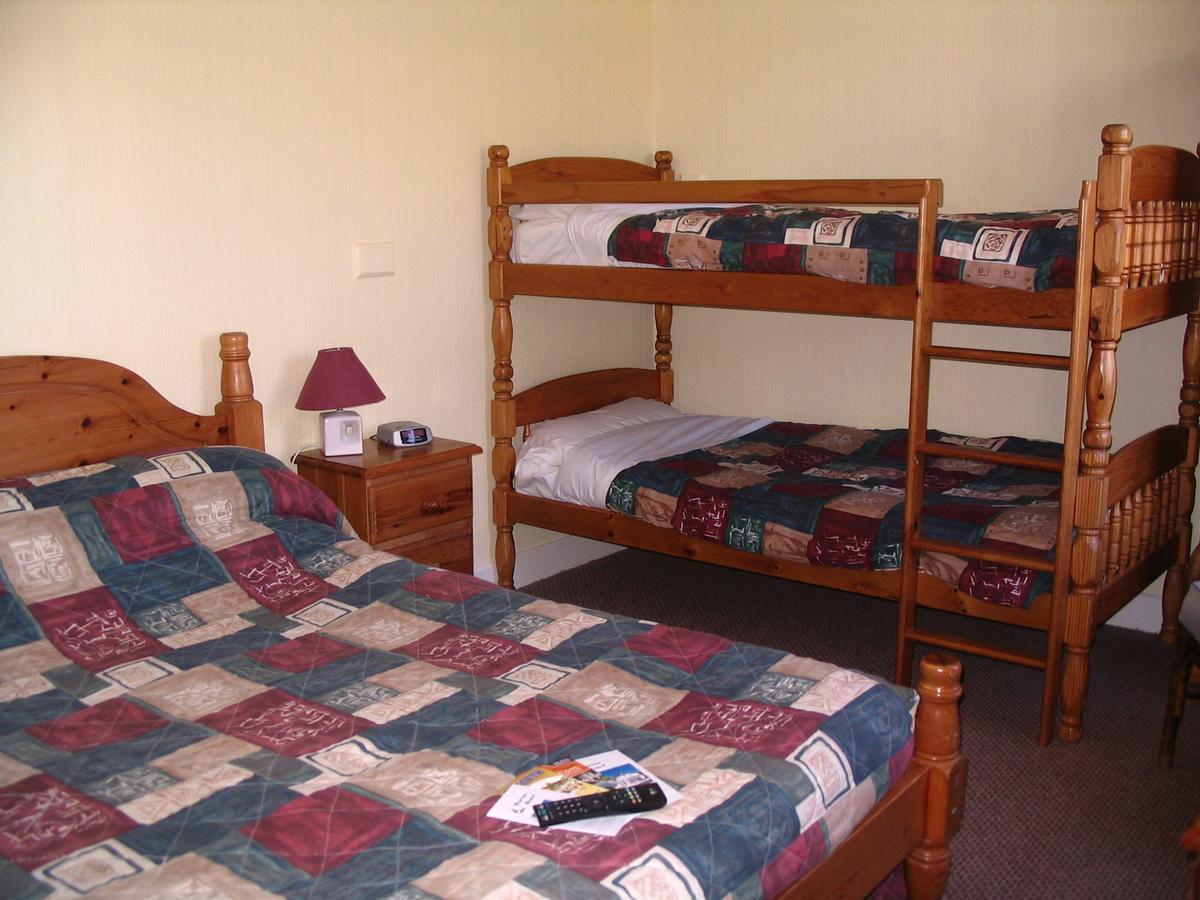 קריקיאז Marine Hotel מראה חיצוני תמונה